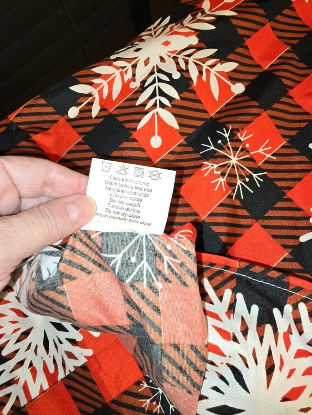 Red & Black Buffalo Plaid Snowflake Twin Sheets
